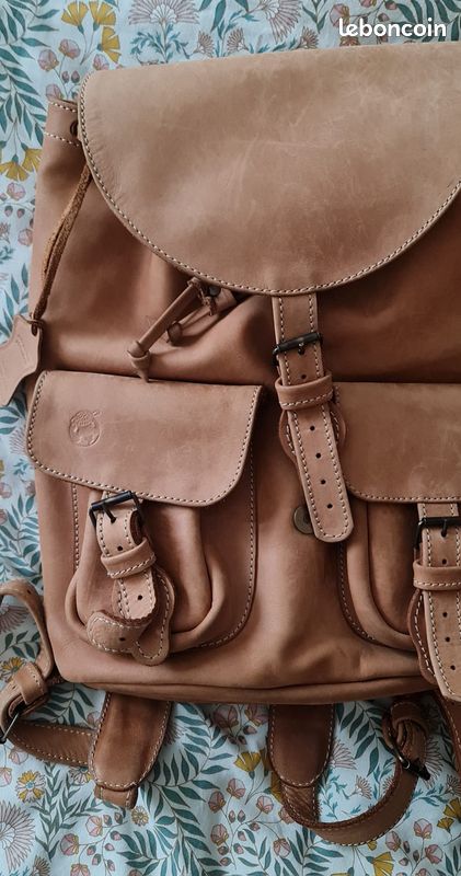 Sac à dos neuf en cuir Nature & Découverte® (image 3)