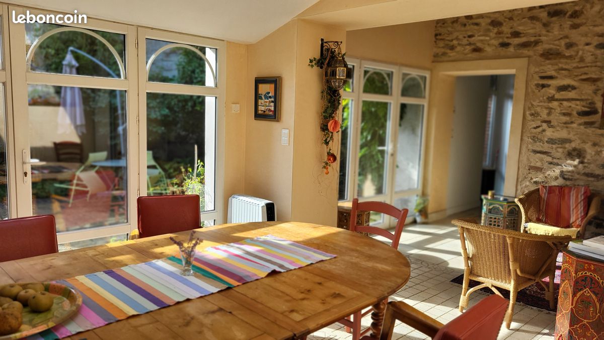 Maison 9 pièces 241 m² · à Riaillé · 241 m² · 239 500 €