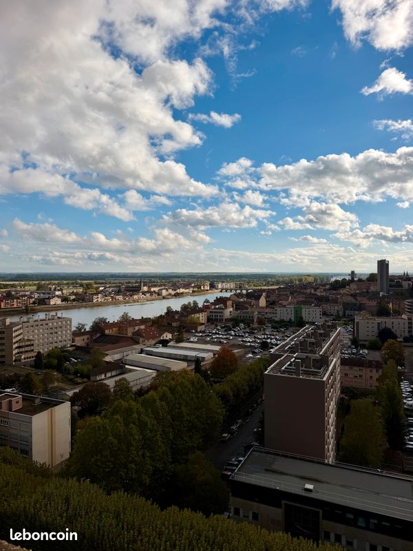 Appartement 5 pièces 80 m² · à Mâcon · 80 m² · 850 €/mois