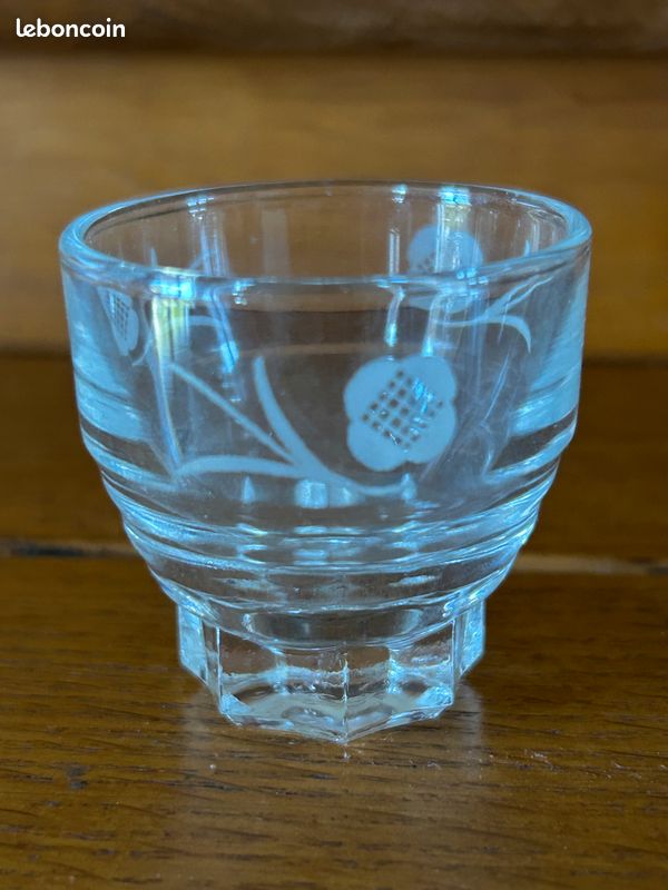Lot De 34 Verres Anciens – Liqueur Et Petits Verres – Design XXème – Bon état