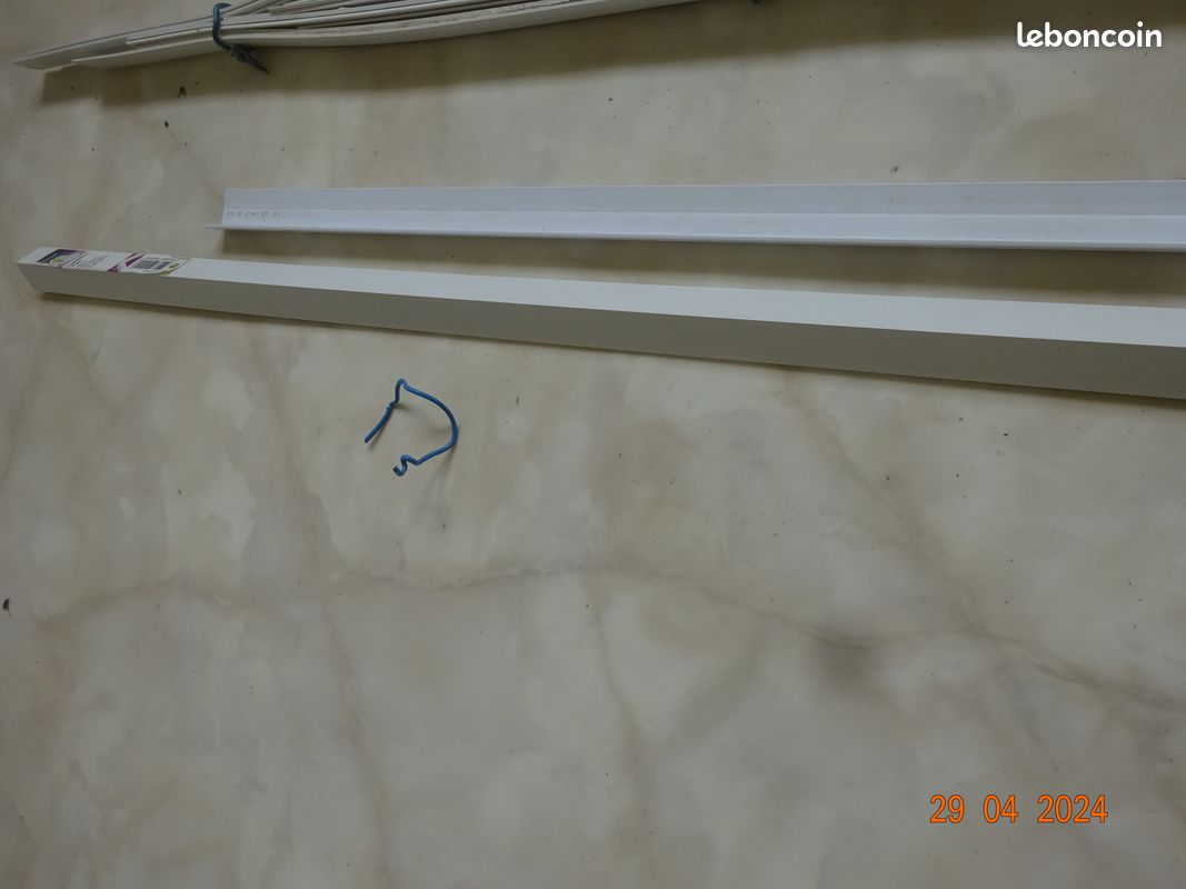 Cornière PVC NEUVE (image 6)