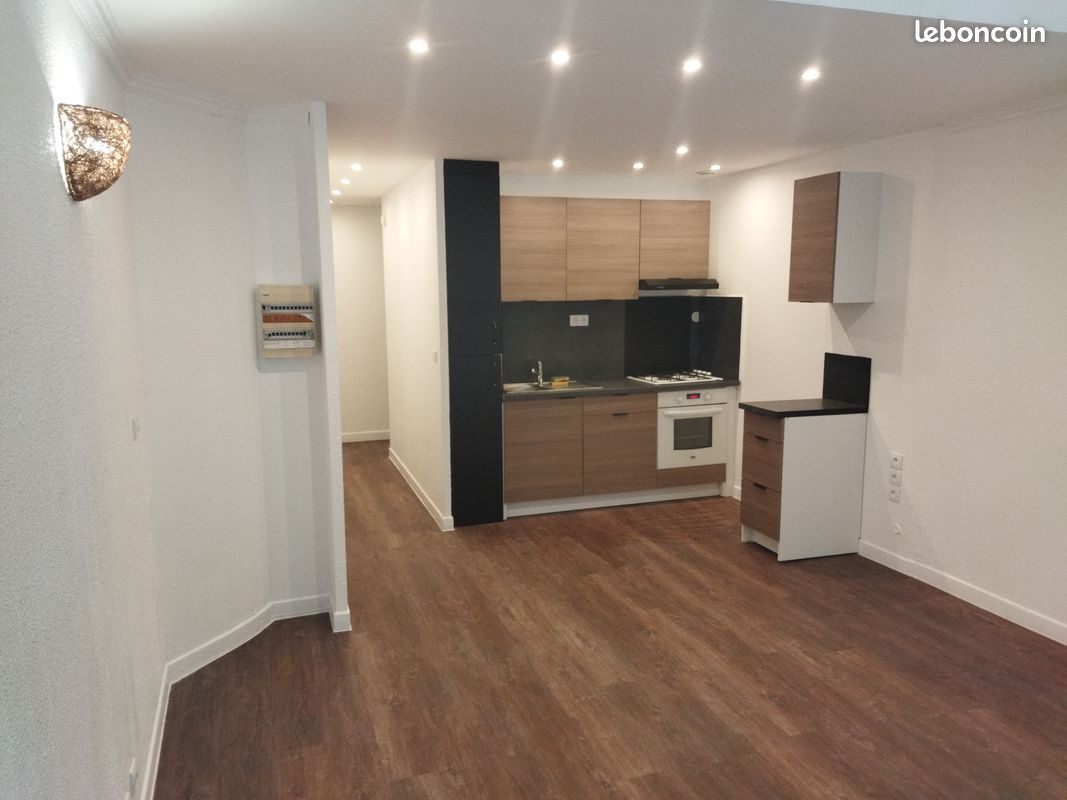 Appartement 3 pièces 54 m² · à Le Luc · 54 m² · 126 000 €