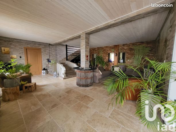 Maison 5 pièces 174 m²