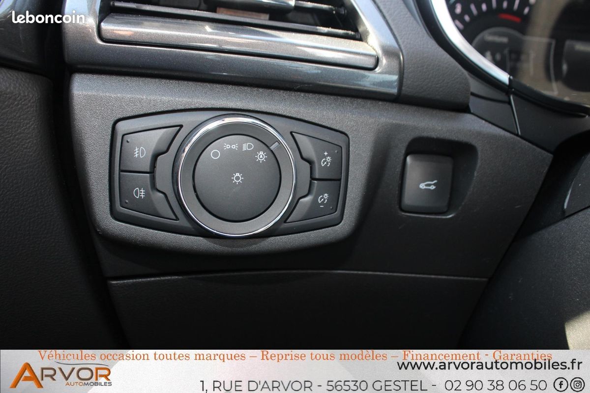 FORD MONDéO SW 2.0 EcoBlue 150 Titanium Business (image 30)