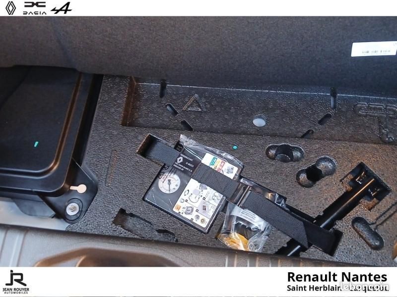 Renault Clio 1.6 E-Tech 145ch full hybrid Evolution (image 27)