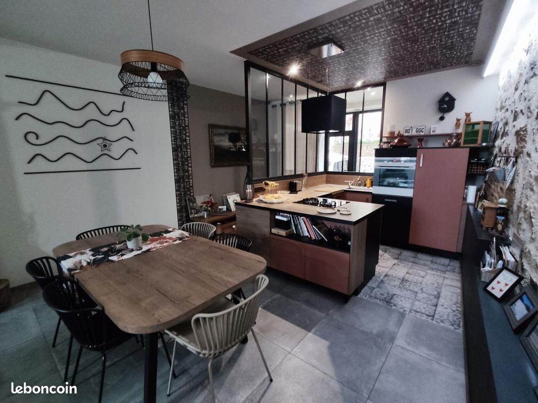 Maison 5 pièces 121 m² · à Pouzauges · 121 m² · 210 000 €