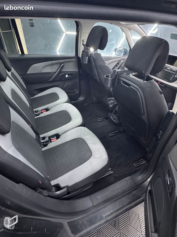 Citroën Grand C4 Picasso 1.6 HDI 120Ch *7 PL *DISTRI NEUVE *CAMERA AR* TOIT PANO *GARANTIE 12MOIS (image 20)