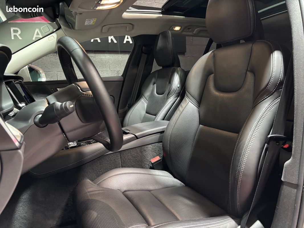 VOLVO V60 T6 AWD Hybride Recharge 253 ch + 145 ch Geartronic 8 Ultimate - SUIVI COMPLET VOLVO / ORIGINE FRANCE (image 8)