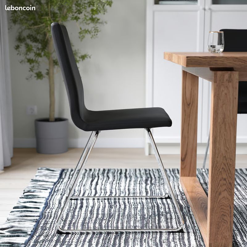 Chaise LILLÅNÄS solide et confortable (image 1)