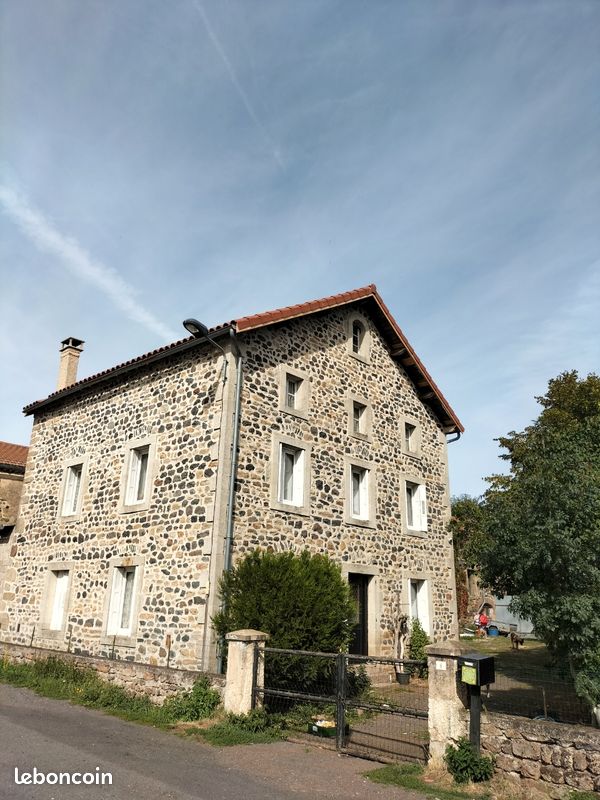 Maison 8 pièces 160 m² · à Saint-Privat-d'Allier · 160 m² · 260 000 €