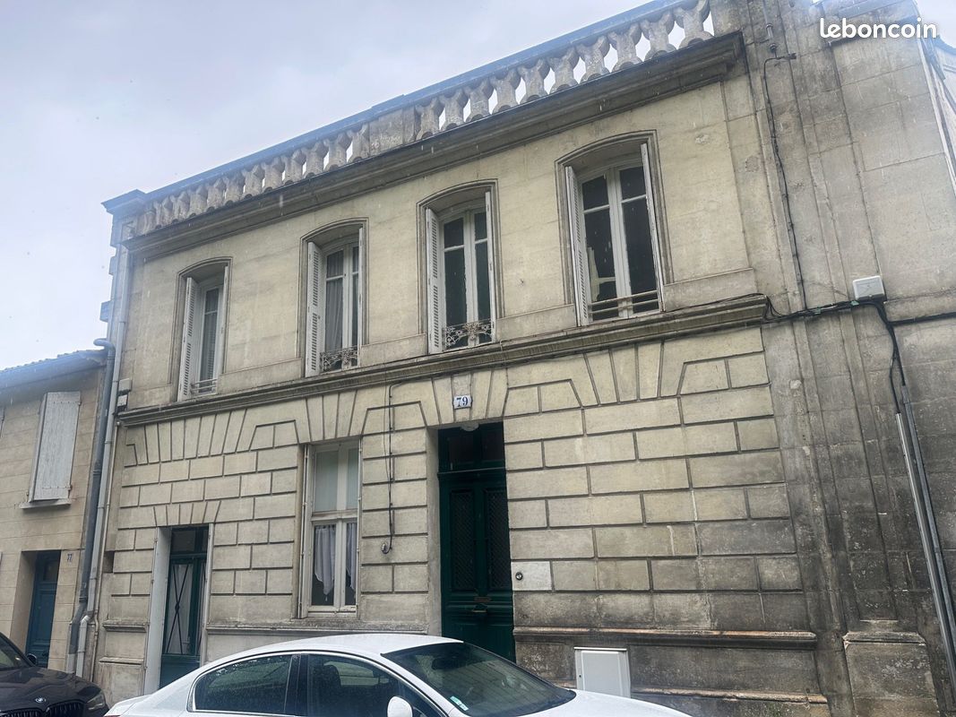 Maison 8 pièces 212 m² · à Angoulême · 212 m² · 286 000 €