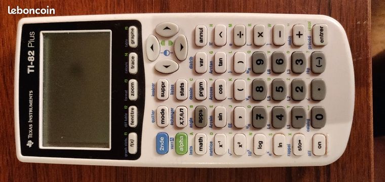 Calculatrice collège d'occasion pour 12 EUR in Saint-Dié-des