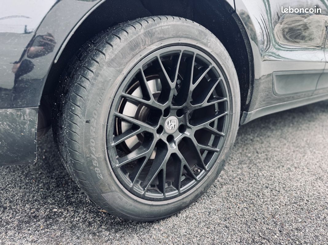 Porsche Macan 2.0L 252CH PDK + TOIT OUVRANT + SUIVI PORSCHE + SIEGES CHAUFFANTS/ELEC + CAMERA DE RECUL + GARANTIE 12 MOIS (image 20)