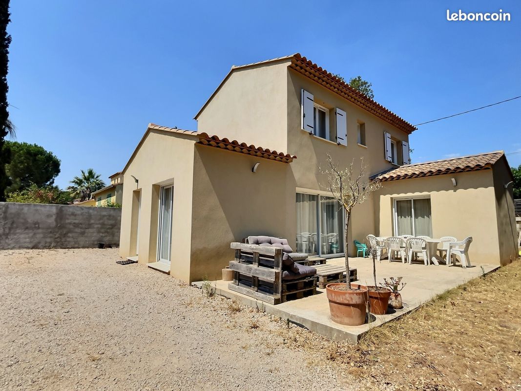 Maison 4 pièces 100 m² · à Pierrefeu-du-Var · 100 m² · 438 500 €