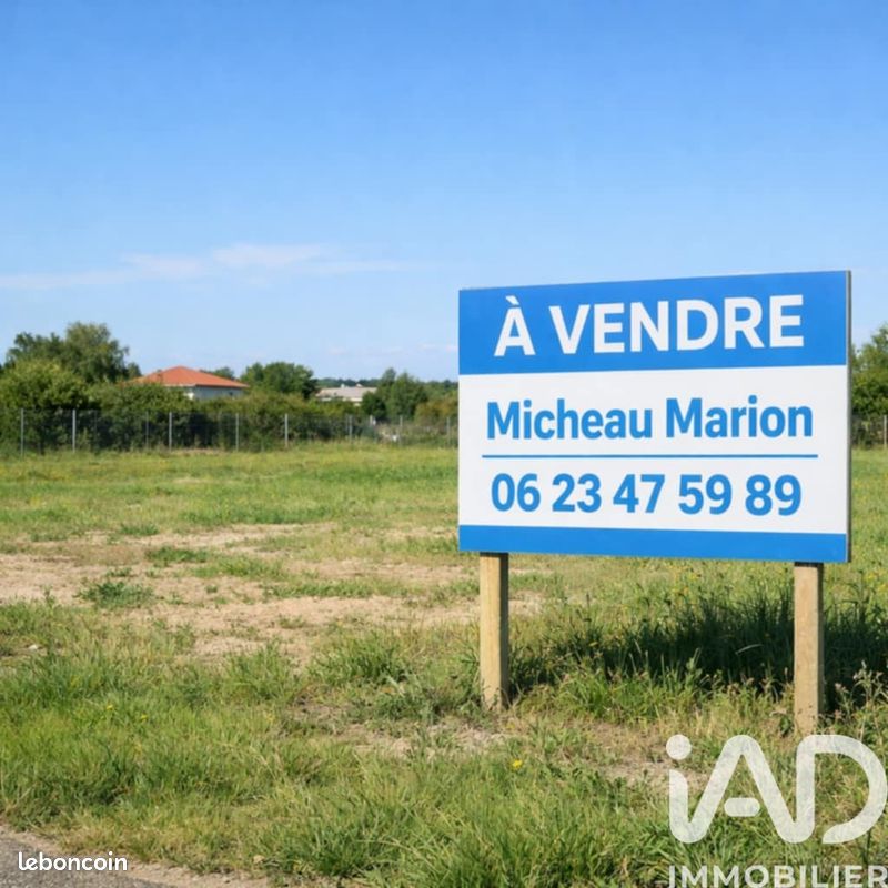 Terrain 231 m² · à Surgères · 231 m² · 34 000 €