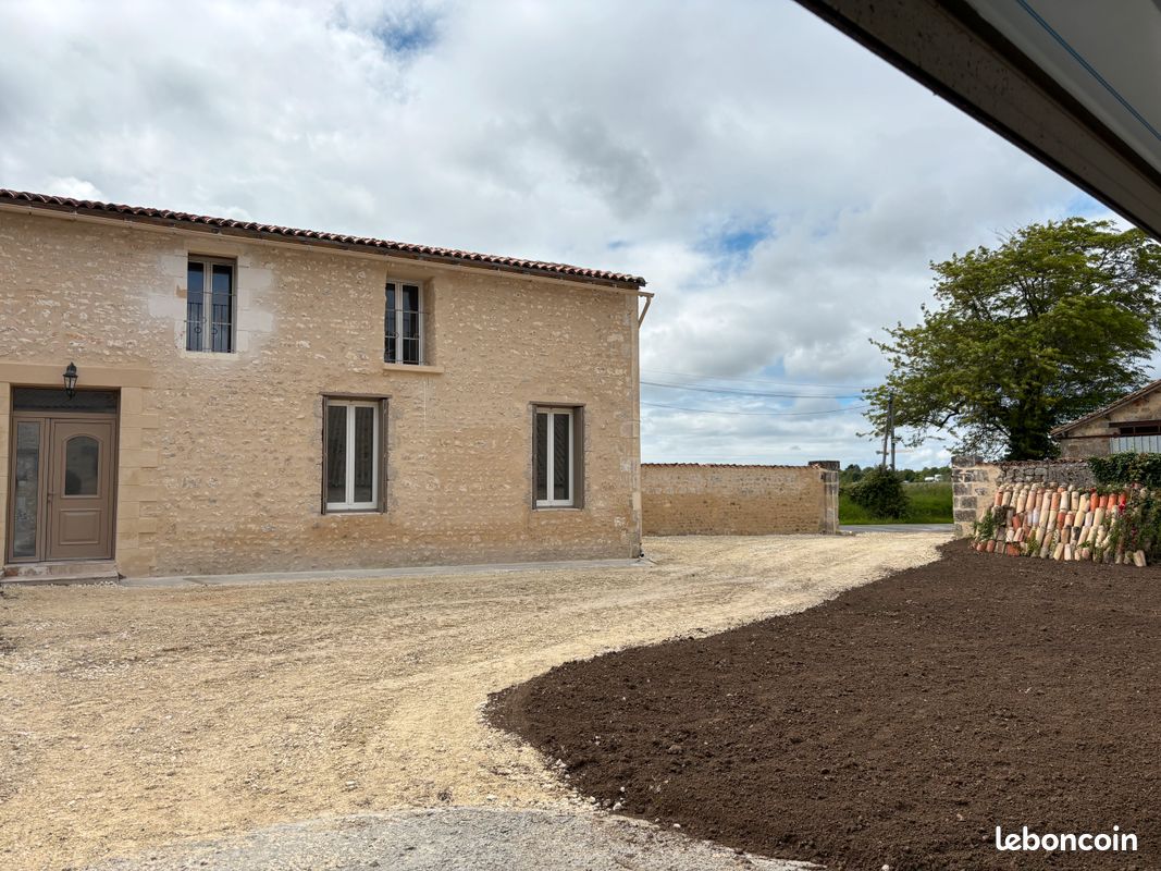 Maison 7 pièces 160 m² · à Cozes · 160 m² · 365 000 €