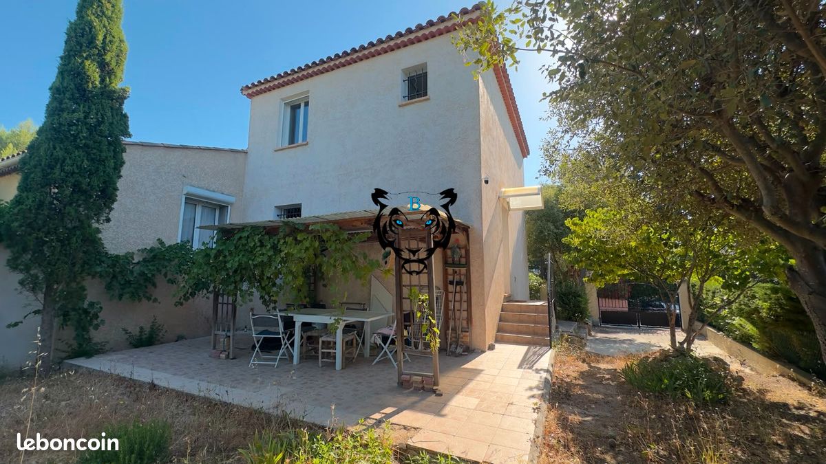 Maison 4 pièces 79 m² · à Roquebrune-sur-Argens · 79 m² · 409 000 €