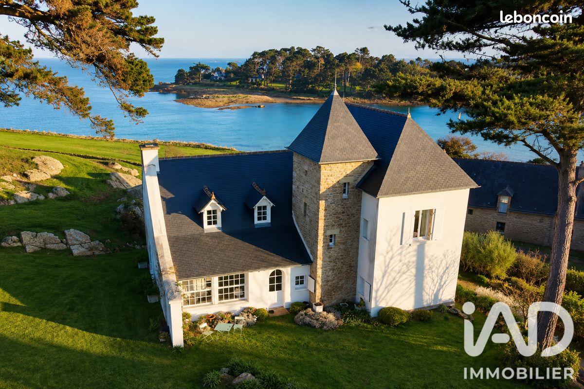 Maison 7 pièces 191 m² · à Penvénan · 191 m² · 2 379 400 €