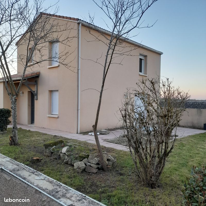 Maison 4 pièces 85 m² · à Bressuire · 85 m² · 803 €/mois