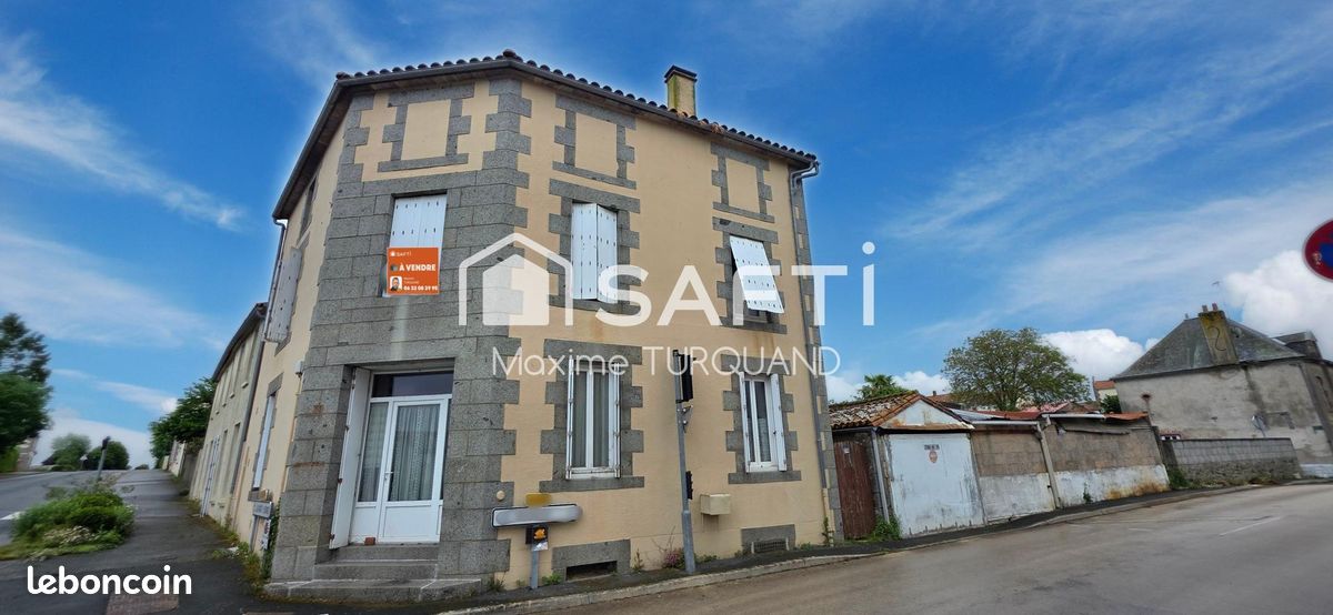 Maison 5 pièces 110 m² · à La Forêt-sur-Sèvre · 110 m² · 54 500 €