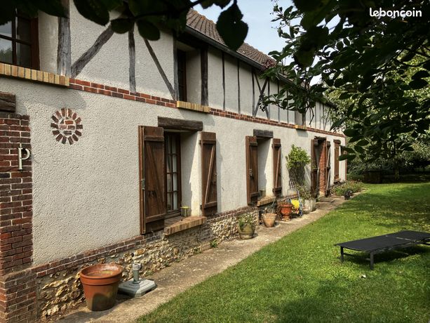 Maison 6 pièces 235 m²