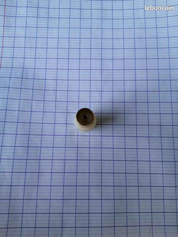 Embout de prise antenne télé (image 2)