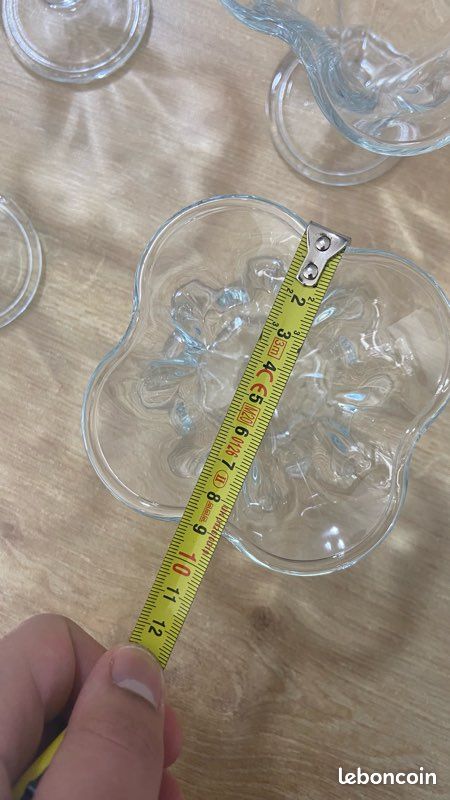 Utils de cuisine- Lot de verrerie vintage - Environ 50 pièces - Verres, coupes à glace, carafe - Bon état (image 11)