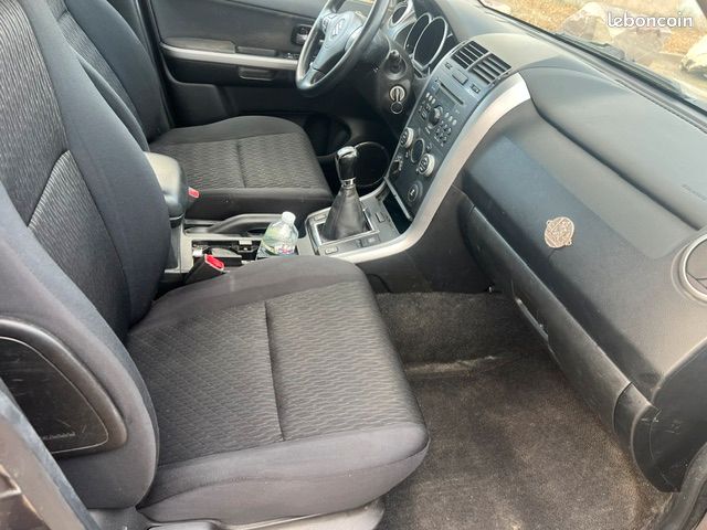 4x4 Suzuki Grand Vitara 1.9DDIS 136cv 1er main (image 6)