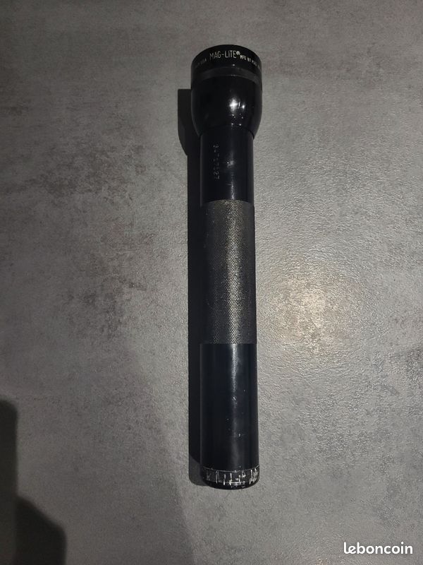 Lampe torche Mag Lite grand modèle (image 1)