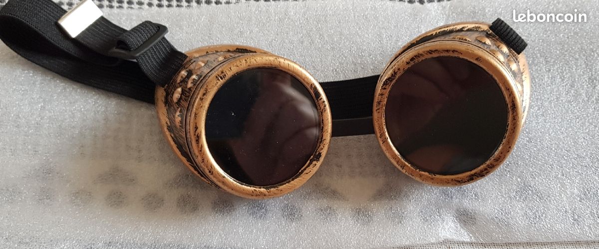 Lunettes rétro pour décapotable ou déguisement (image 1)