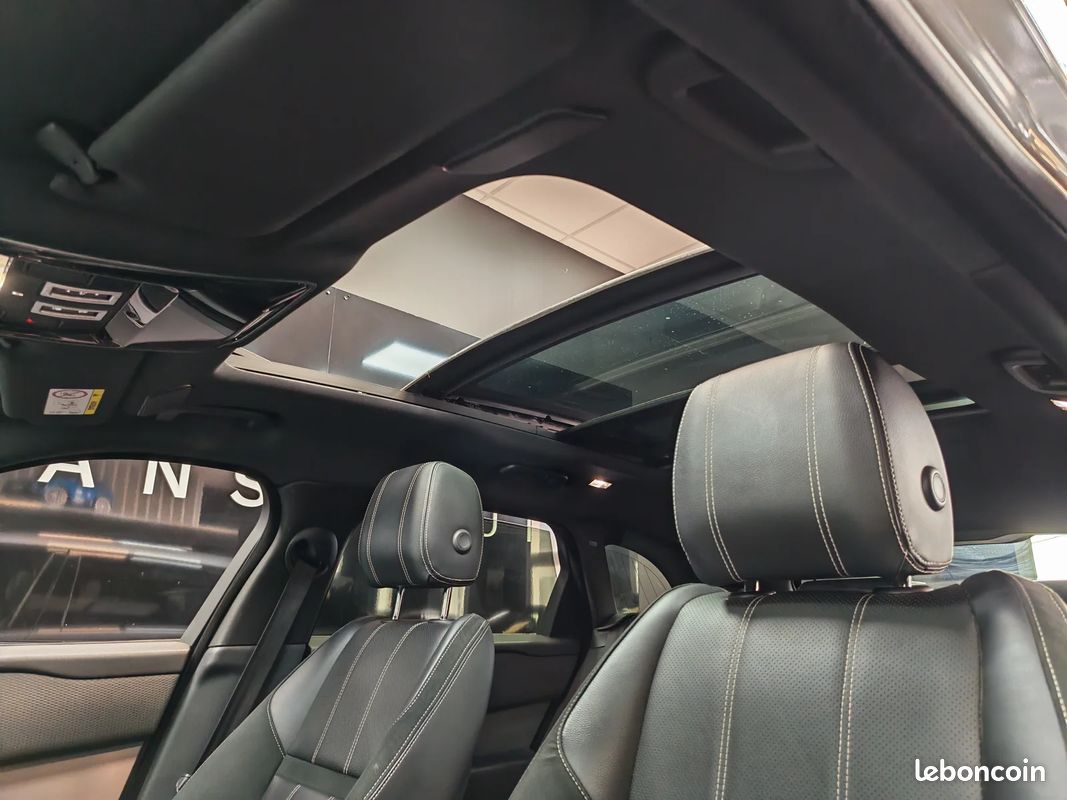 Land Rover RANGE ROVER VELAR R-Dynamic SE R DYNAMIC - REVISION A JOUR - SON MERIDIAN - COFFRE ELECTRIQUE - TOIT OUVRANT (image 32)