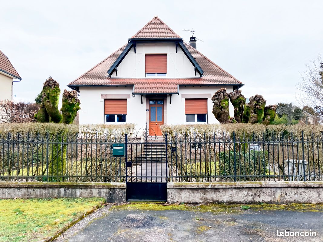 Maison 6 pièces 130 m² · à Lure · 130 m² · 230 000 €