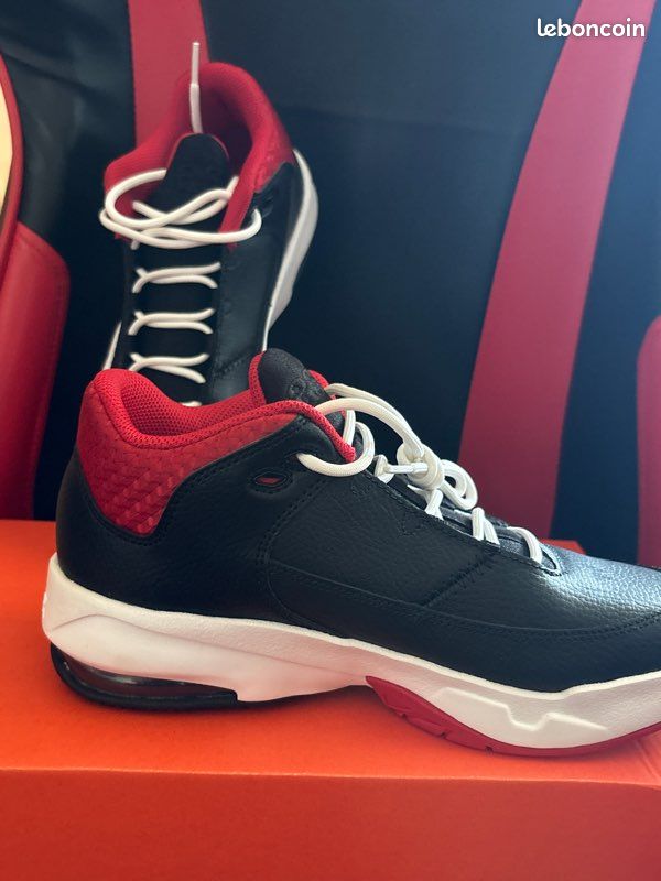 Nike jordan max aura 3gs (image 2)