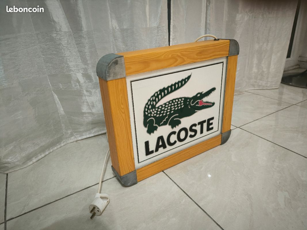 Enseigne Lacoste vintage de collection (image 1)