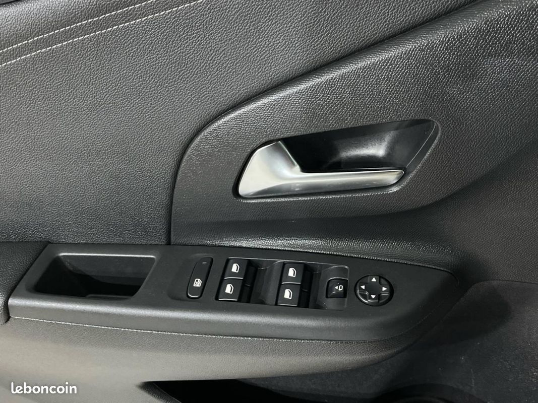 OPEL CORSA 1.2 Turbo 100ch BVM6 GS + FEUX LED + CAMERA DE RECUL (image 16)