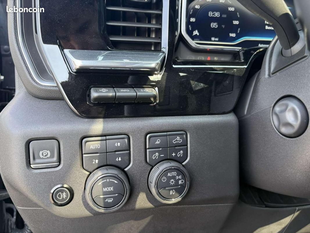 CHEVROLET SILVERADO Crewcab High Country V8 EcoTec 6.2L 4WD (image 27)
