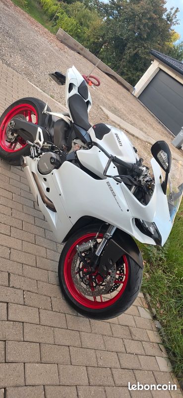 Ducati 899 Panigale V2 (2014) – Blanc Mat – Très bon état (image 2)