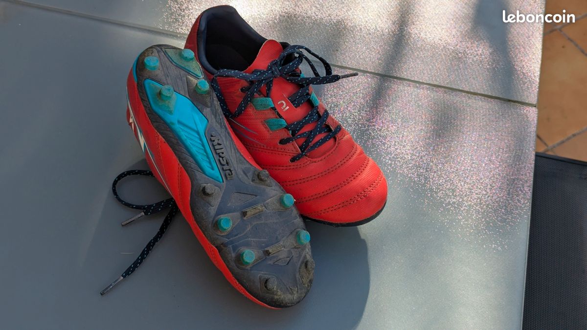 Chaussures de rugby enfant crampons taille 34 (image 2)