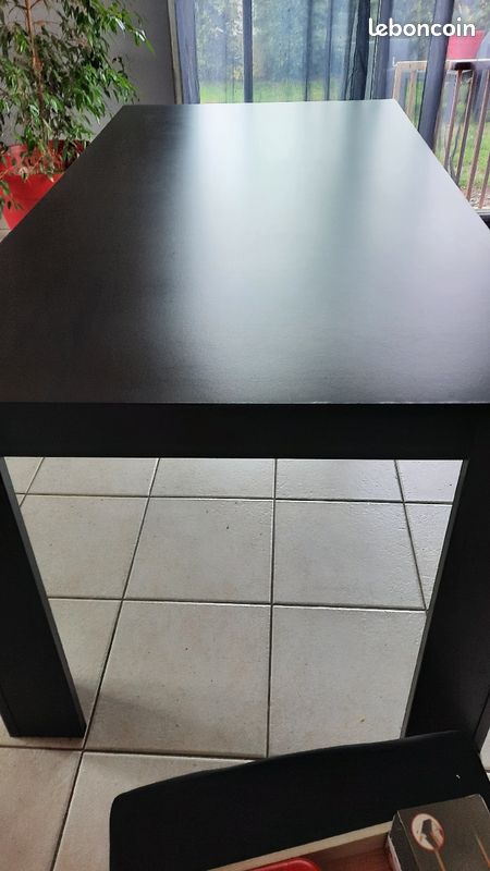 Table (image 1)