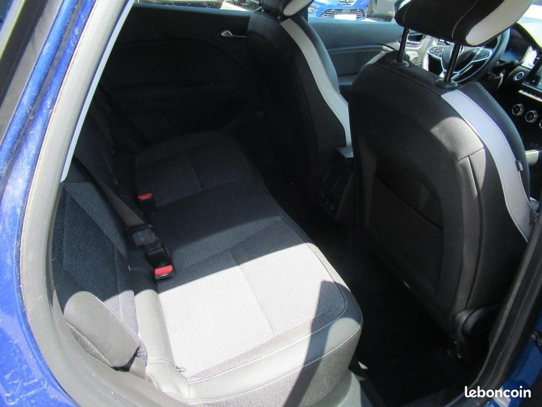 Renault Captur E-Tech full hybrid 145 Techno (image 12)