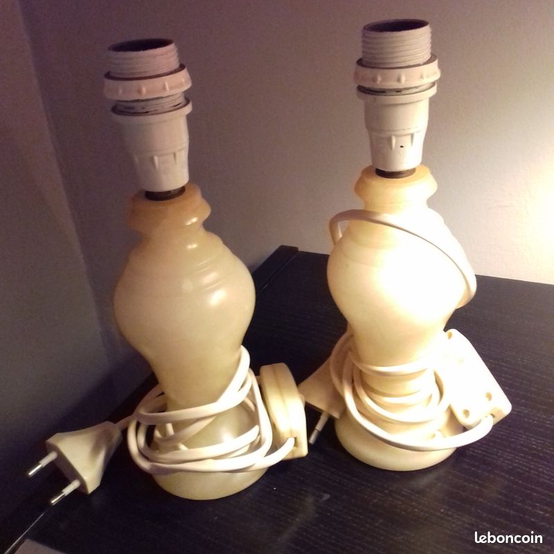 Pied de lampe albatre (image 1)