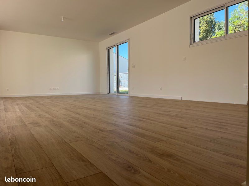 Maison 5 pièces 135 m² · à Le Pian-Médoc · 135 m² · 400 000 €