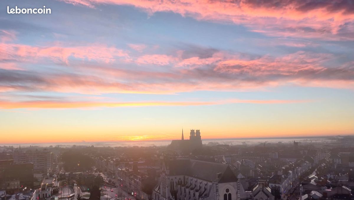 Appartement 4 pièces 80 m² · à Orléans · 80 m² · 1 370 €