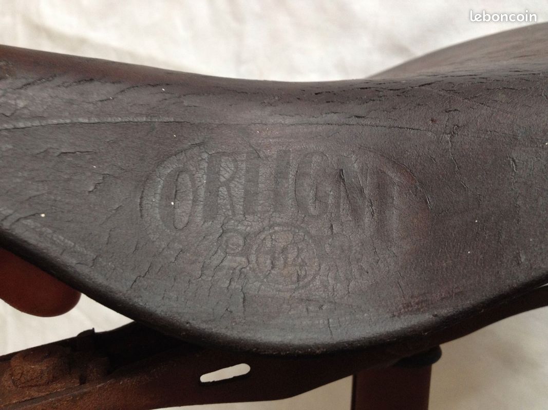 Ancienne selle à ressorts en cuir marque orligne (image 4)
