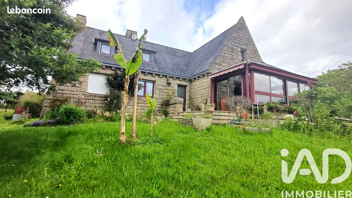 Maison 9 pièces 175 m² · à Plémet · 175 m² · 260 000 €
