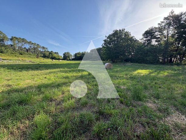 Terrain 1 064 m² Mercuer