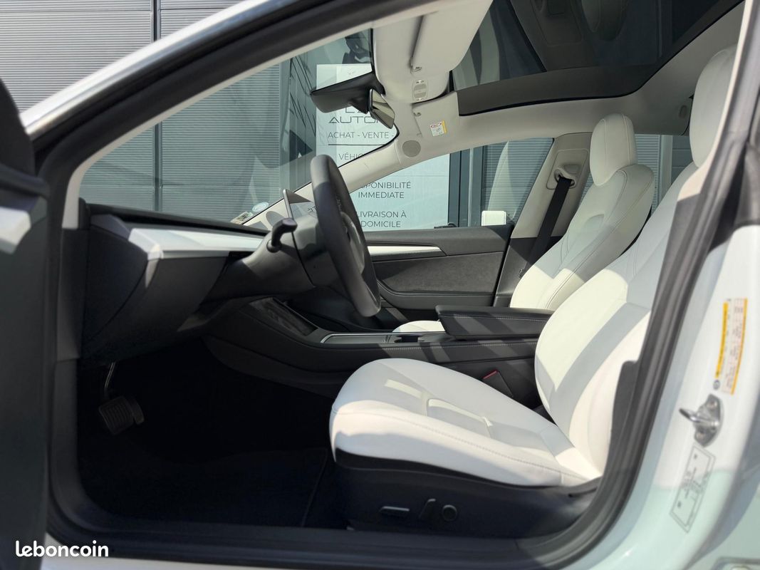 TESLA MODEL 3 Long Range Dual Motor 11/2022 AWD SOH 91,6% (image 12)