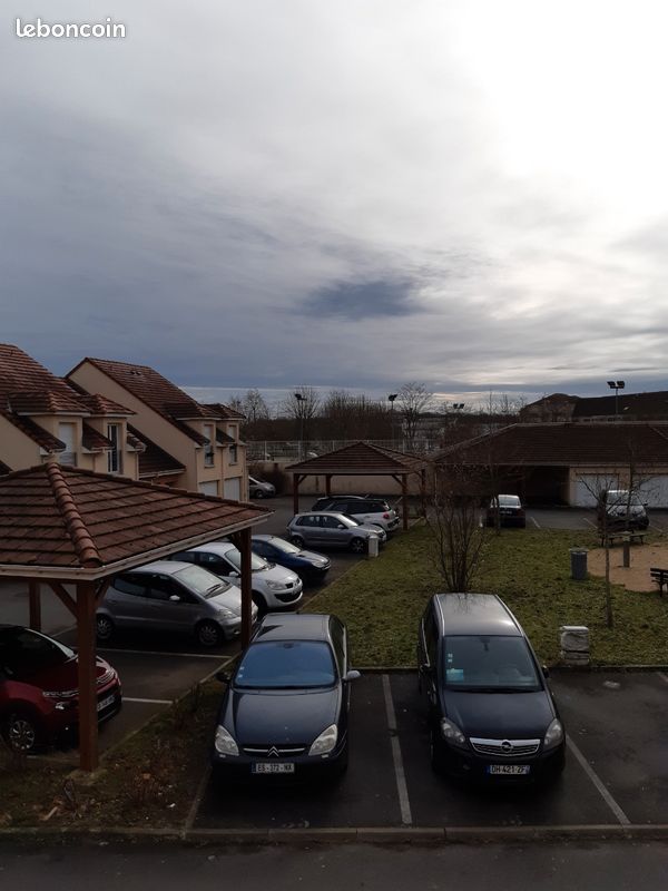Maison 5 pièces 100 m² · à Savigny-le-Temple · 100 m² · 1 435 €