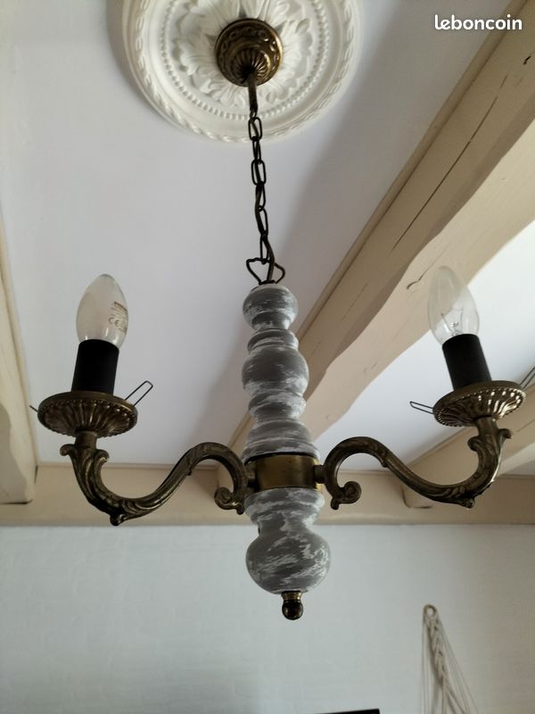 Lustre en bronze (image 1)