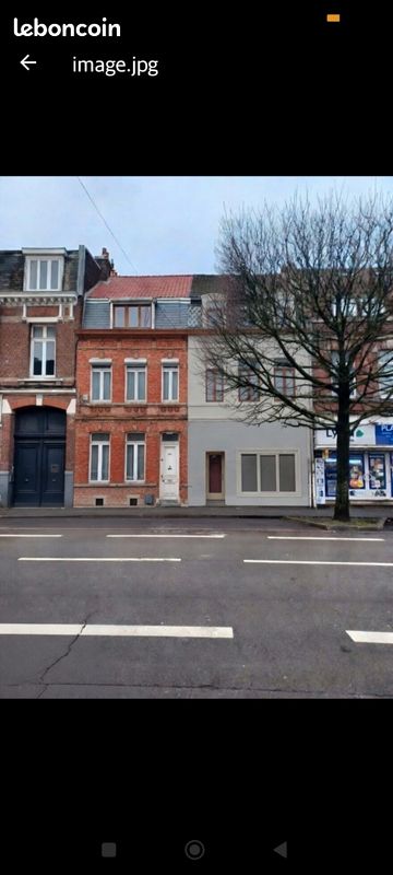 Maison 9 pièces 160 m² · à Lille · 160 m² · 270 000 €